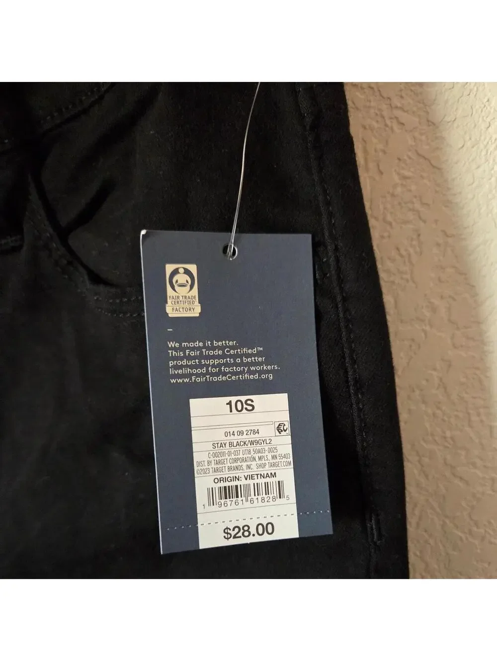 Universal Thread No-Fade Black Skinny Jeans